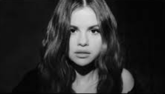 Review Makna Lagu Lose You To Love Me: Belajar Melepaskan